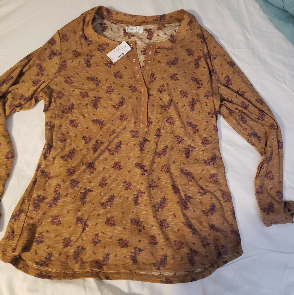 Maurices Long sleeve Floral Henley 1x